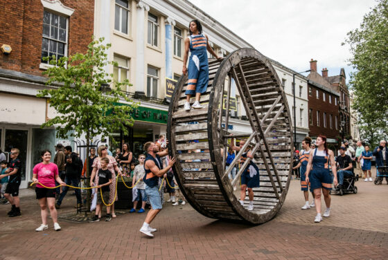 Parade - The Giant Wheel